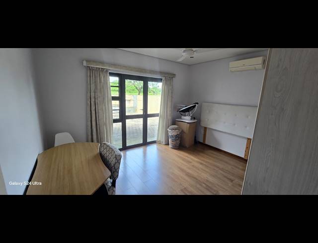 4 BEDROOM HOUSE TO LET IN MEER EN SEE
